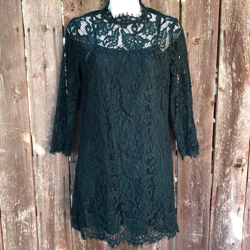 🌻 Forest green lace holiday party dress - Picture 2 of 6